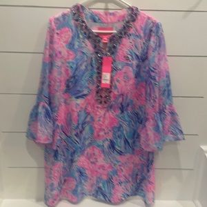 Lilly Pulitzer dress new with tags asking $75 size medium